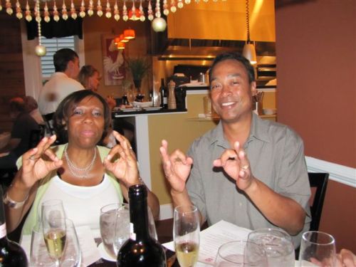 Right_hand_drink_left_hand_bre